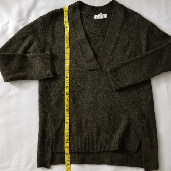 Label Of Graded Goods By H&M Womens Sweater - Picture 5 of 7